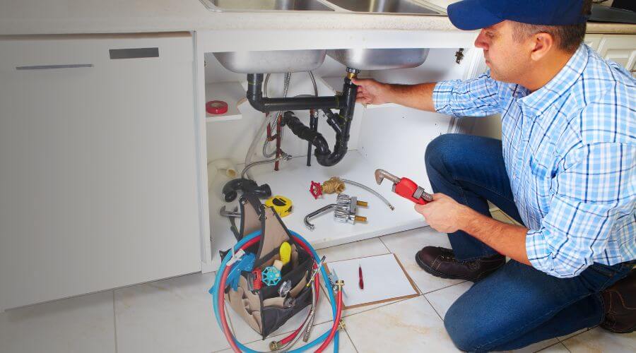 Professional bathroom faucet installation in Allouez, MI